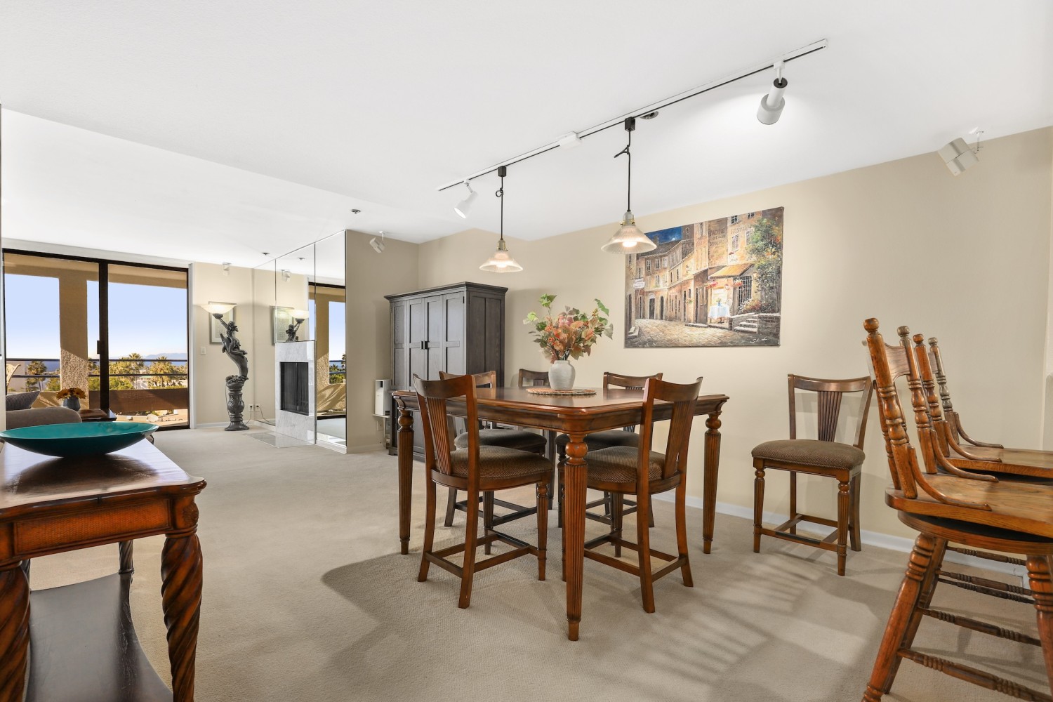 Elfyer - Redondo Beach, CA House - For Sale