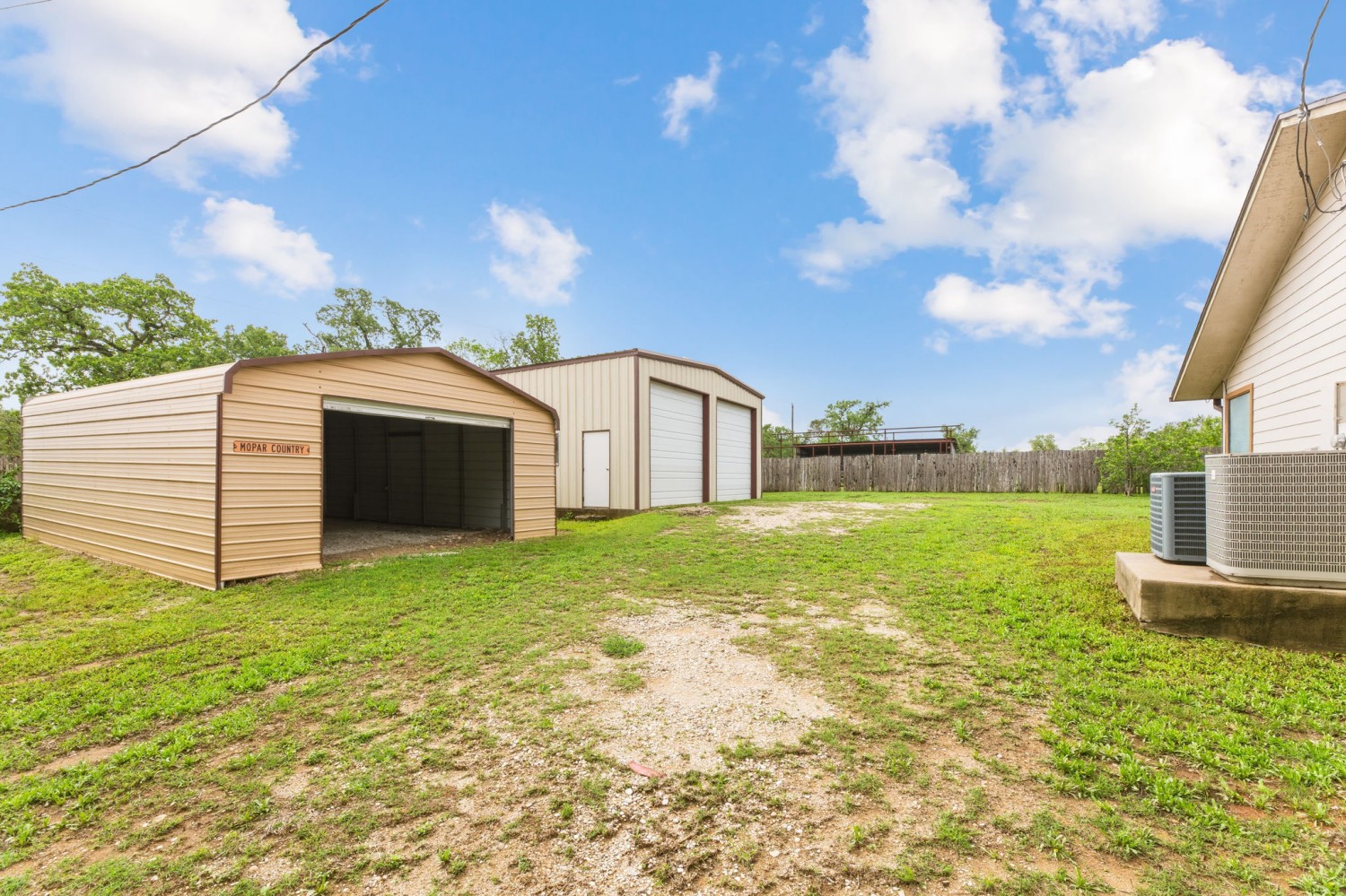 Elfyer - Cedar Creek, TX House - For Sale