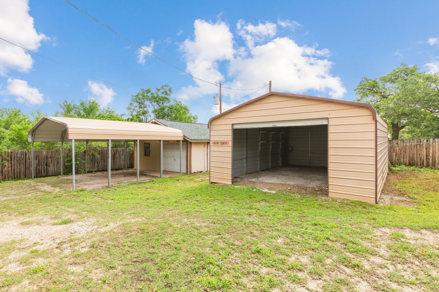 Elfyer - Cedar Creek, TX House - For Sale