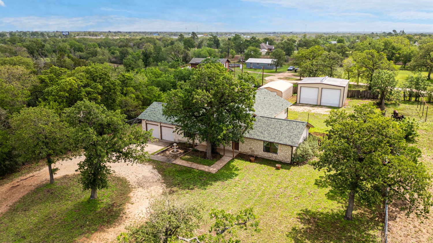 Elfyer - Cedar Creek, TX House - For Sale