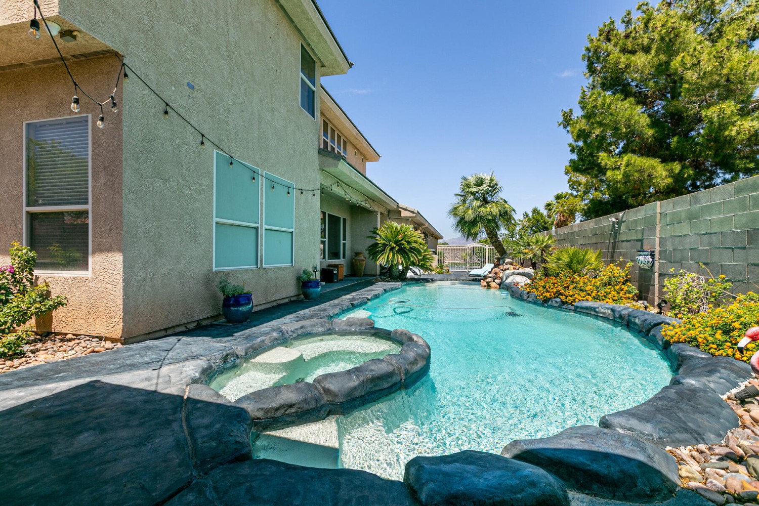 Elfyer - Las Vegas, NV House - For Sale