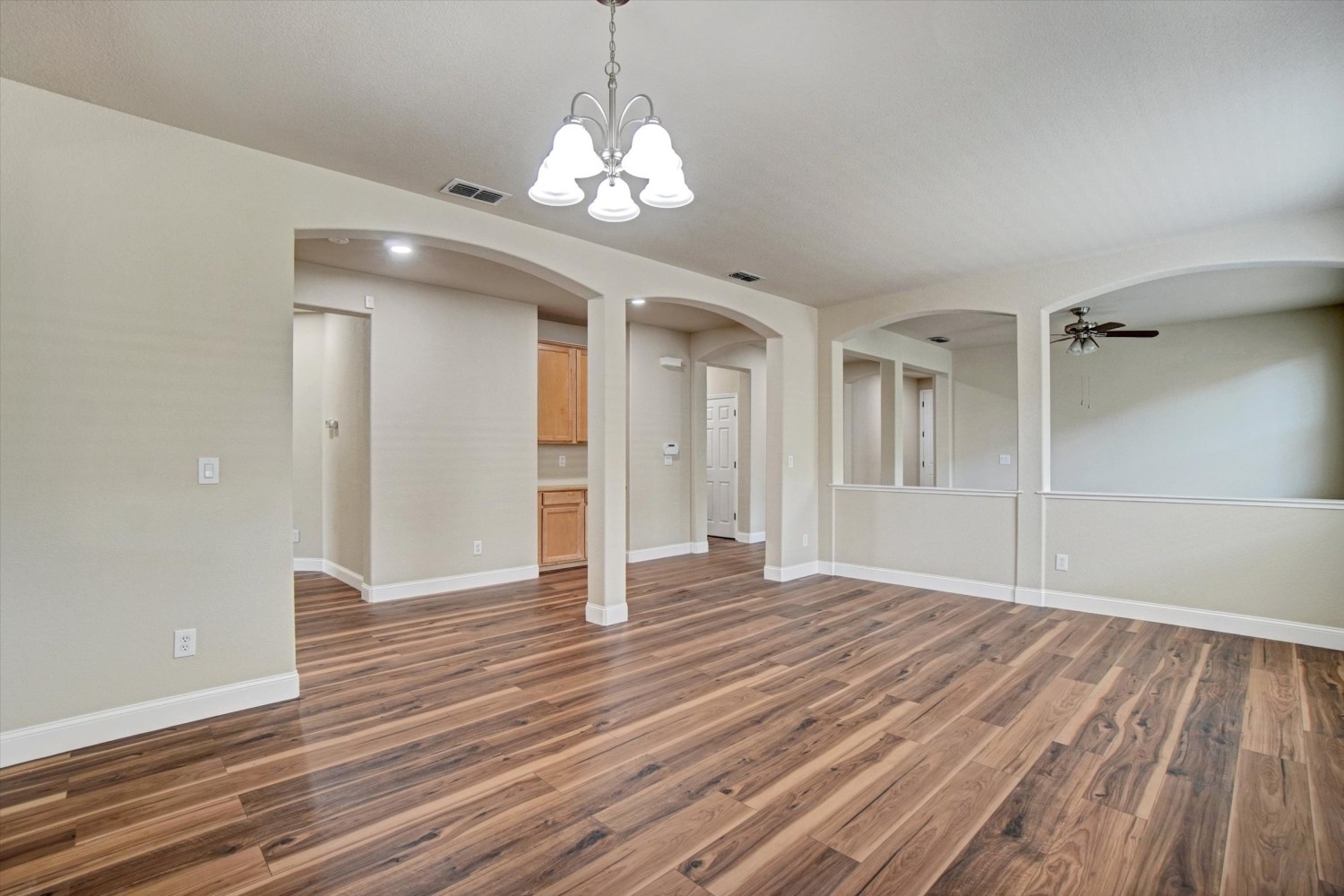Elfyer - Elk Grove, CA House - For Sale
