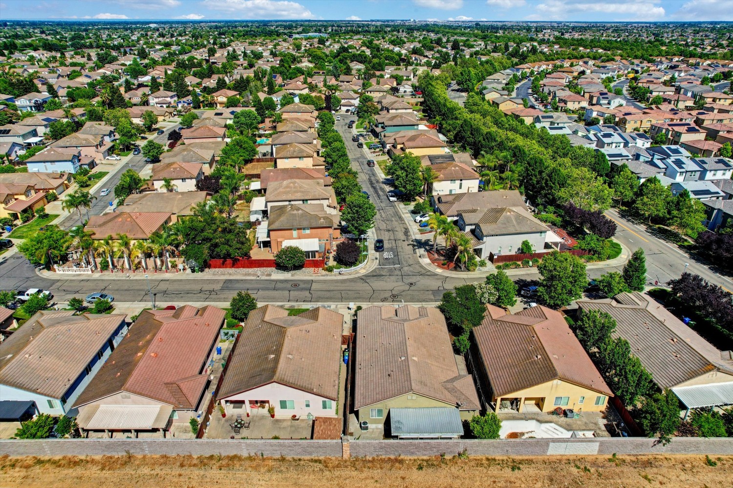 Elfyer - Elk Grove, CA House - For Sale