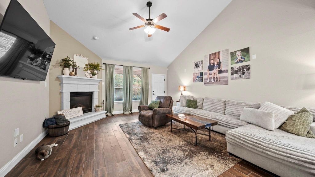 Elfyer - Spring, TX House - For Sale