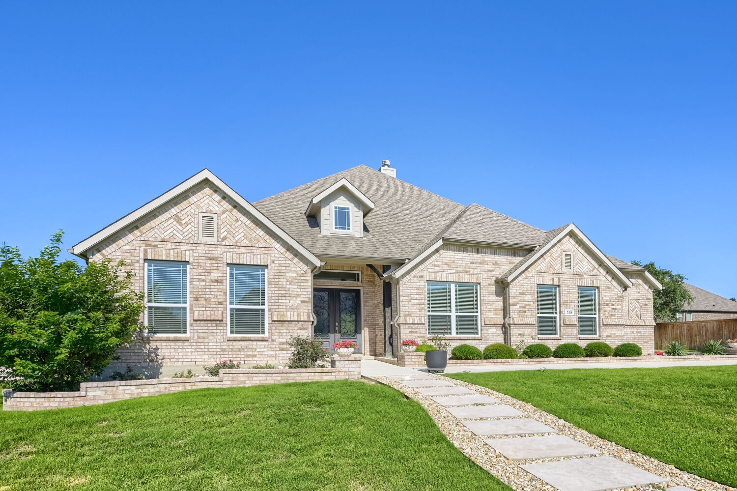 Elfyer - Just off Potranco Road near Old 471 in Castroville, TX House - For Sale
