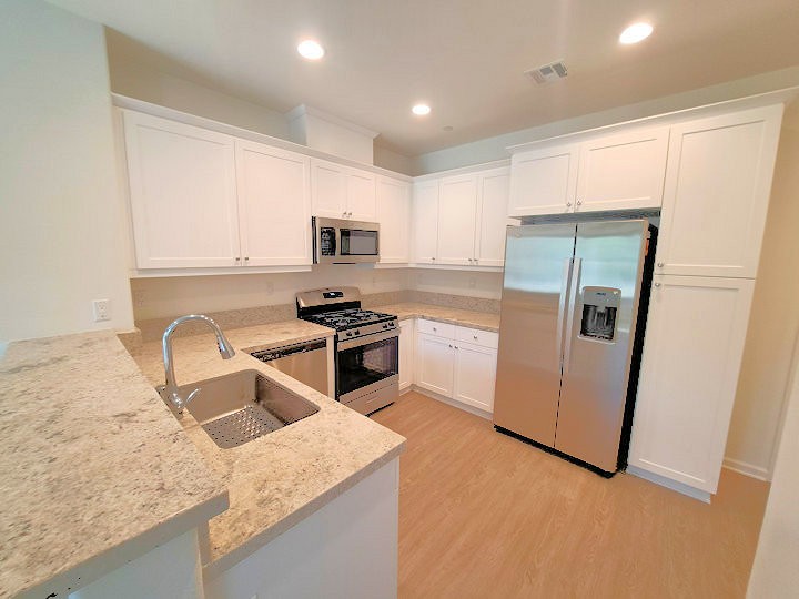 Elfyer - Murrieta, CA House - For Sale