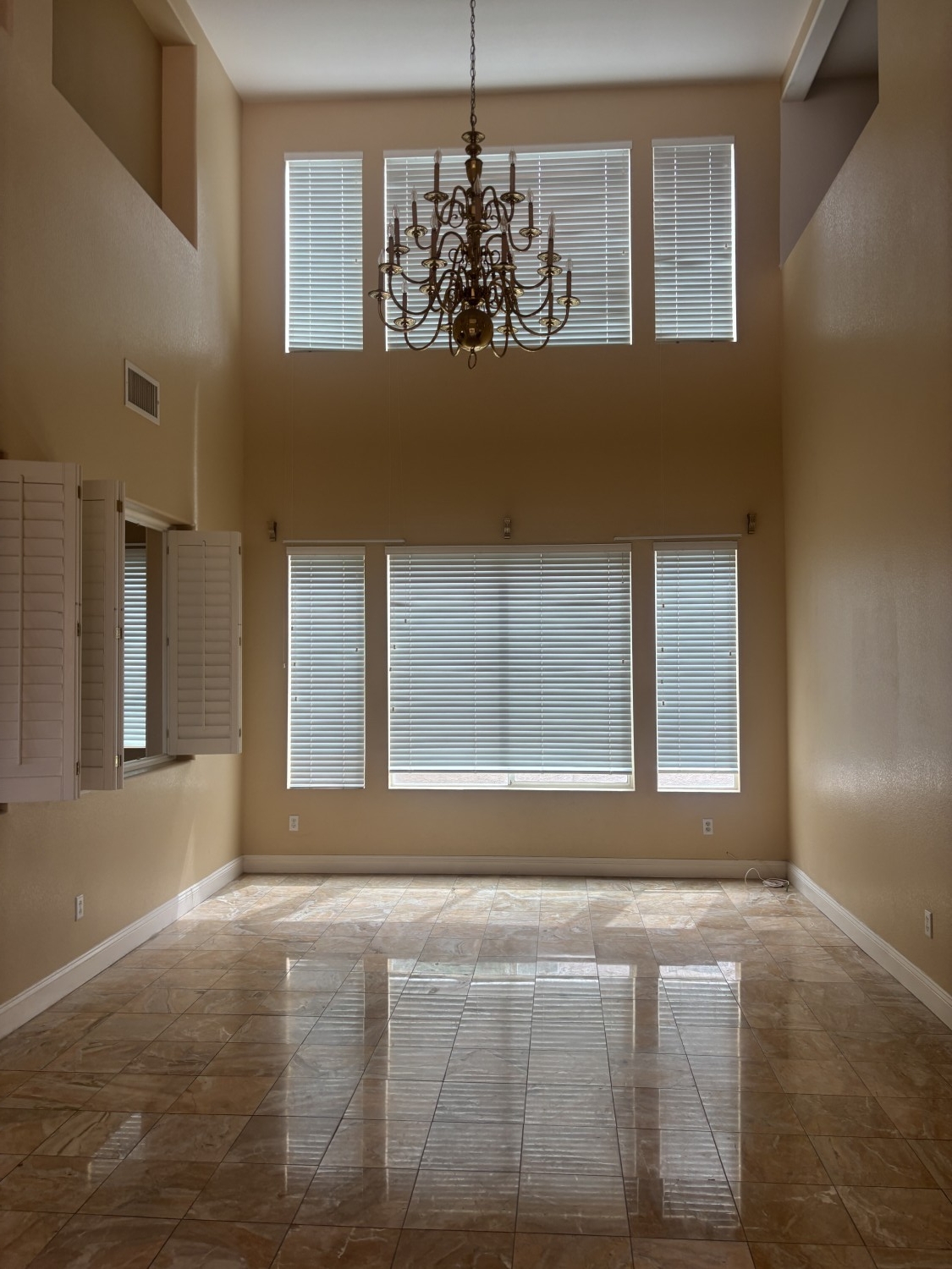 Elfyer - Las Vegas, NV House - For Sale