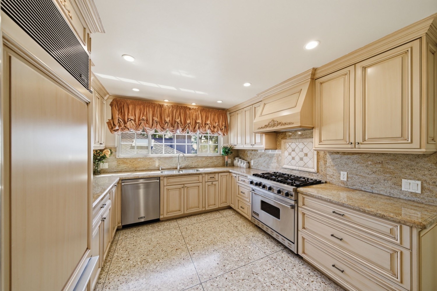 Elfyer - Pacific Palisades, CA House - For Sale