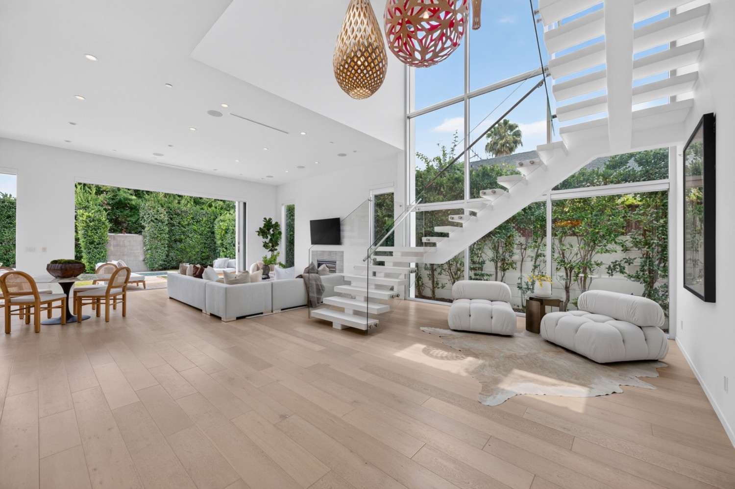 Elfyer - Los Angeles, CA House - For Sale