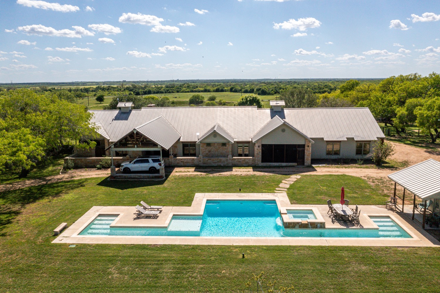 Elfyer - Runge, TX House - For Sale