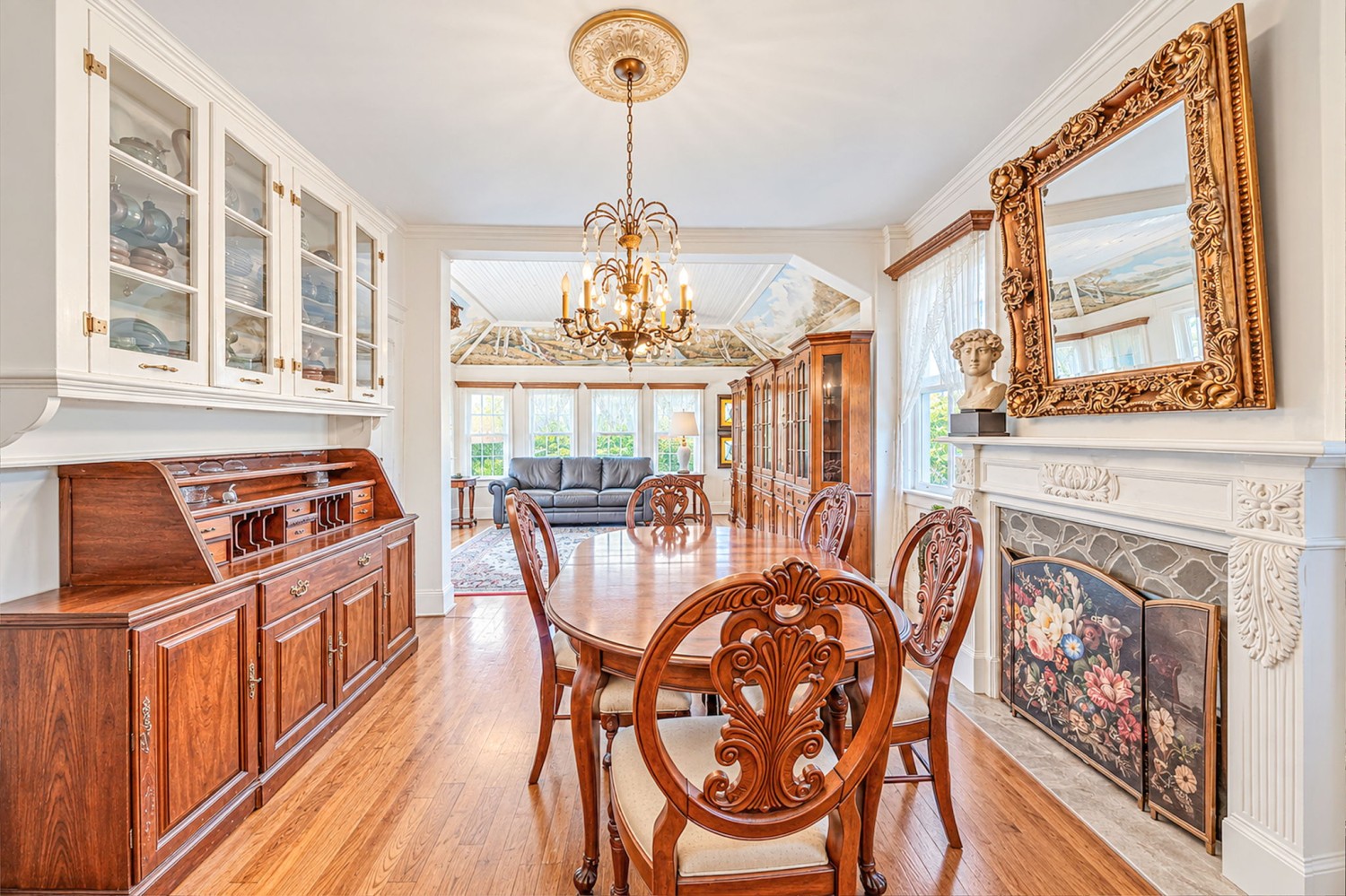 Elfyer - Patchogue, NY House - For Sale