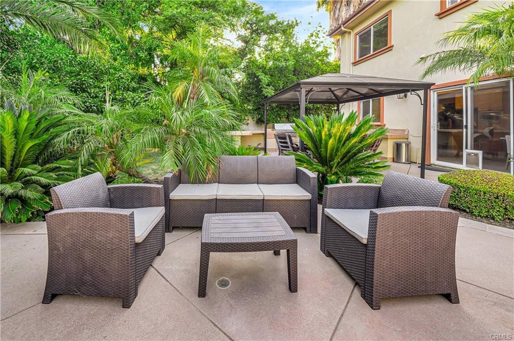 Elfyer - West Hills, CA House - For Sale