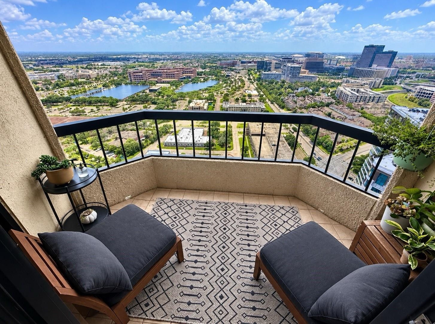 Elfyer - Houston, TX House - For Sale