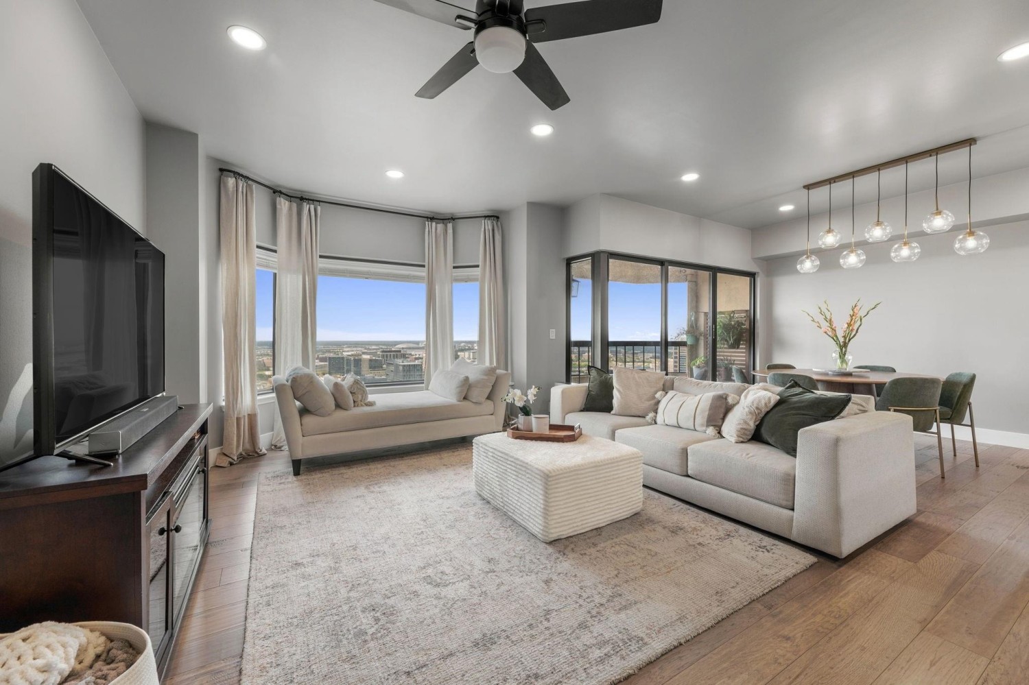 Elfyer - Houston, TX House - For Sale