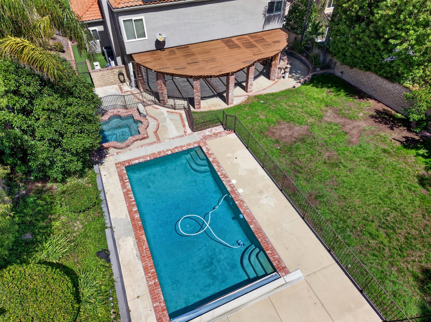Elfyer - West Hills, CA House - For Sale