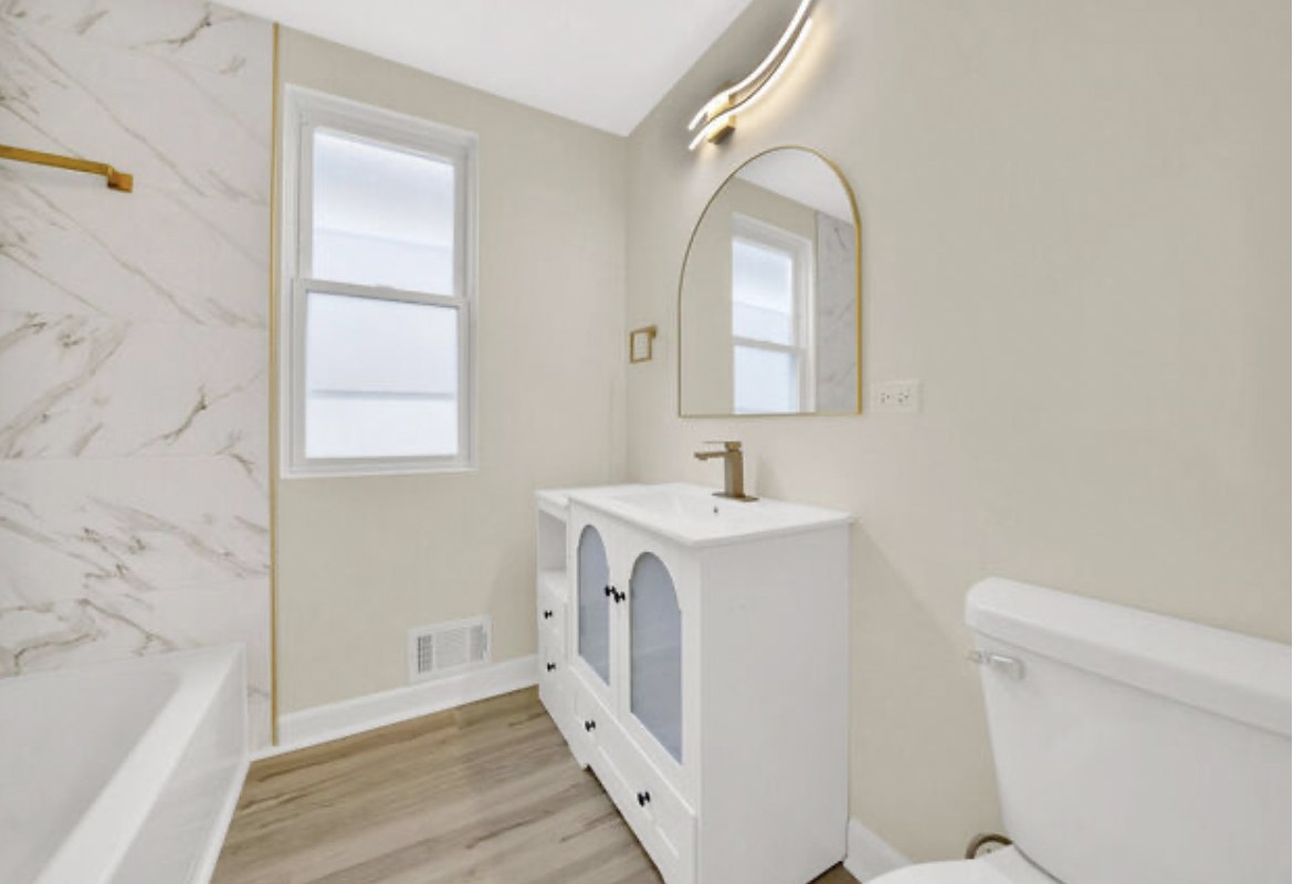 Elfyer - Chicago, IL House - For Sale
