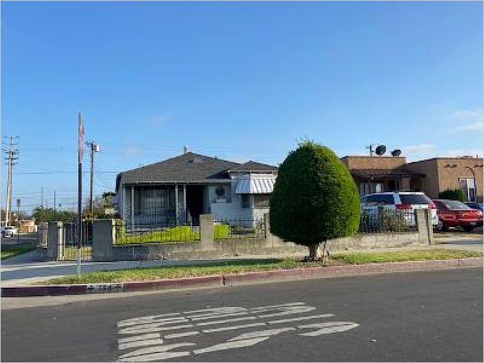 Elfyer - Los Angeles, CA House - For Sale