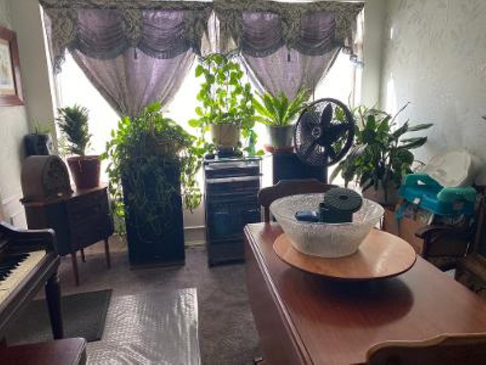 Elfyer - Los Angeles,  House - For Sale