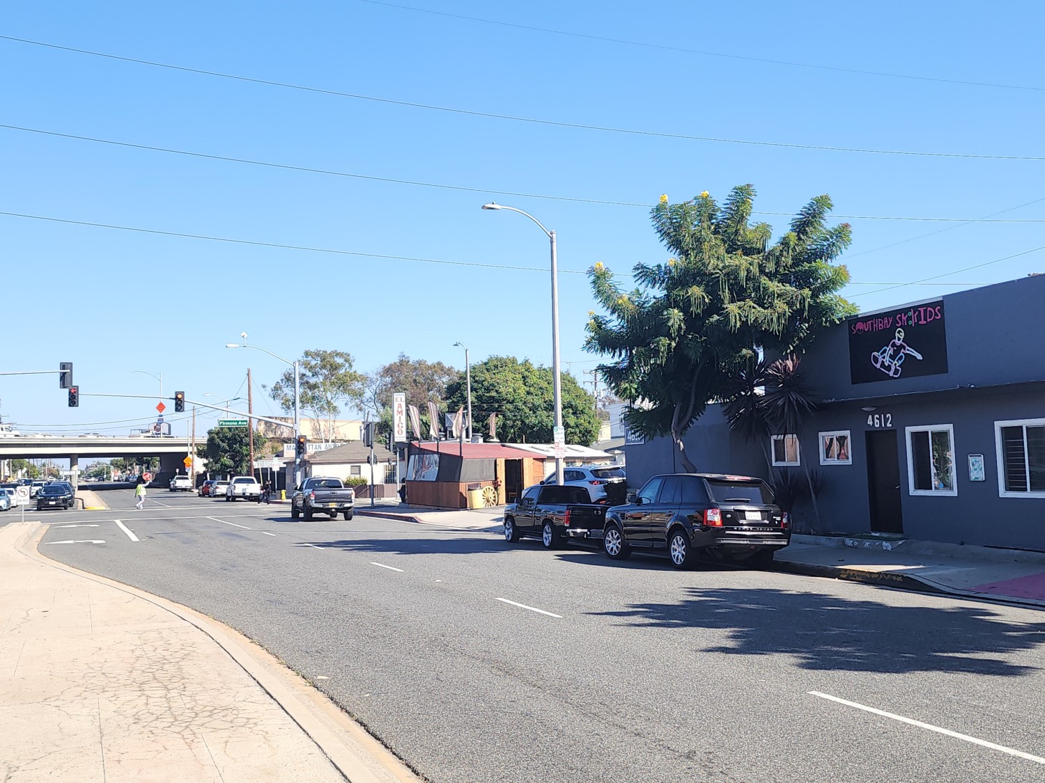 Elfyer - Lawndale,  House - For Sale