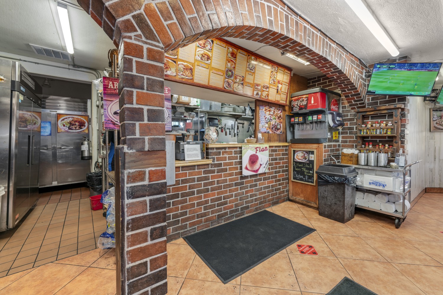 Elfyer - Lawndale,  House - For Sale