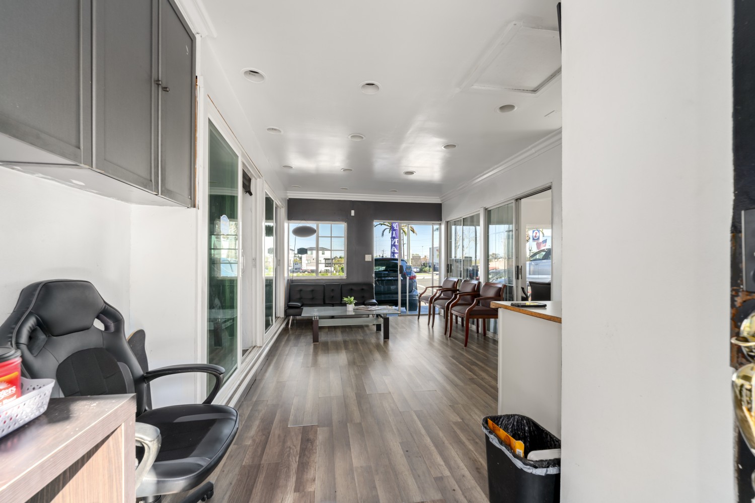 Elfyer - Lawndale, CA House - For Sale