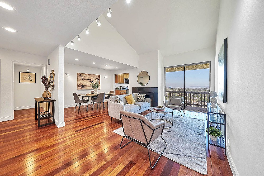 Elfyer - Los Angeles, CA House - For Sale