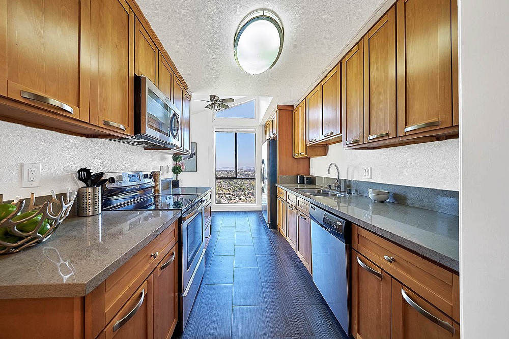 Elfyer - Los Angeles, CA House - For Sale