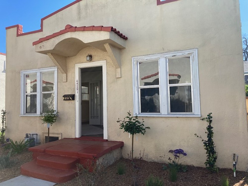 Elfyer - Los Angeles, CA House - For Sale