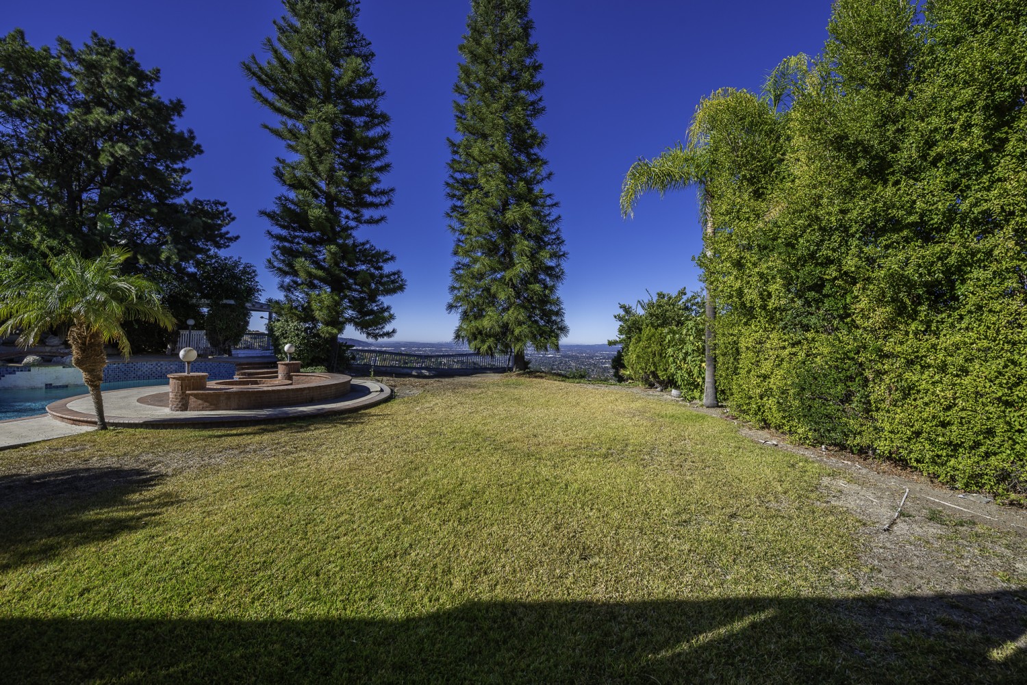 Elfyer - West Covina, CA House - For Sale