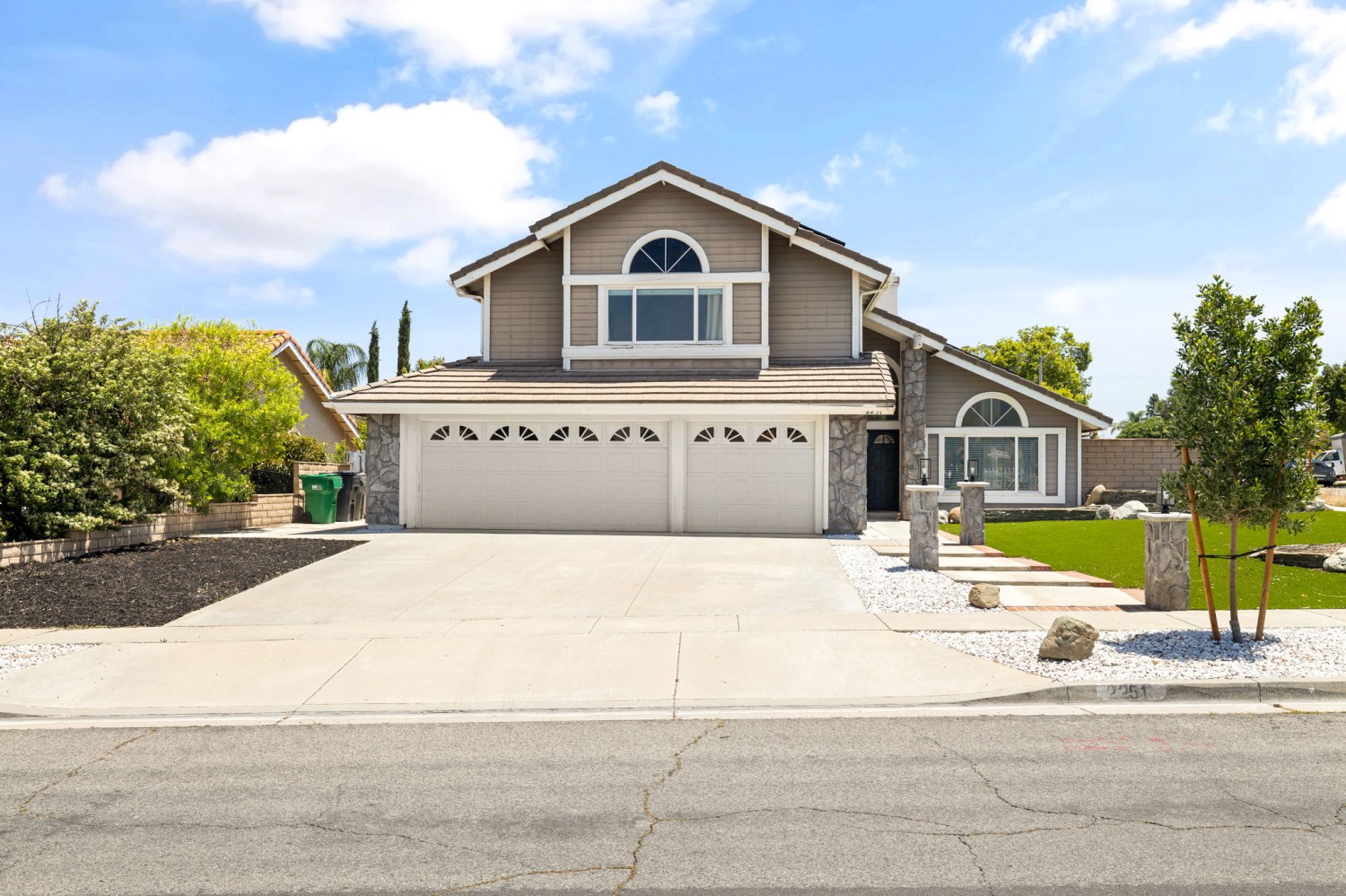 Elfyer - Corona, CA House - For Sale