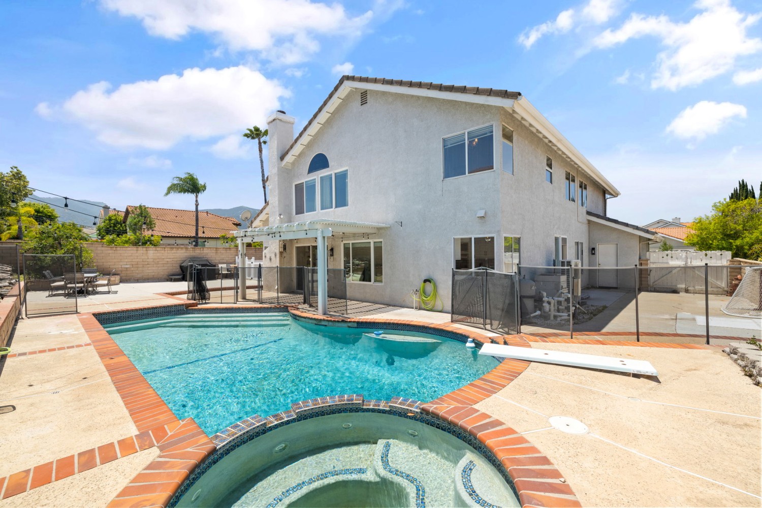 Elfyer - Corona, CA House - For Sale