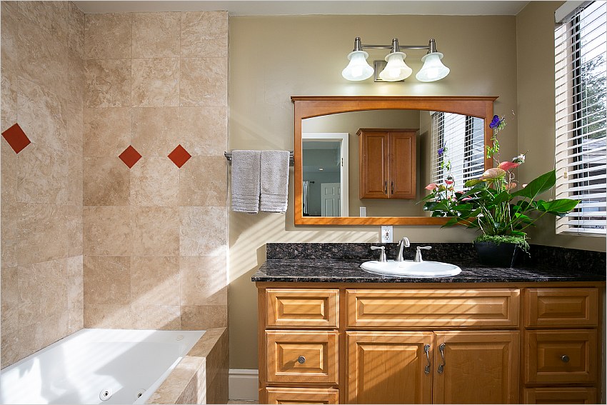 Elfyer - Altadena, CA House - For Sale