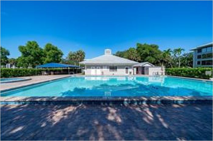 Elfyer - Davie, FL House - For Sale