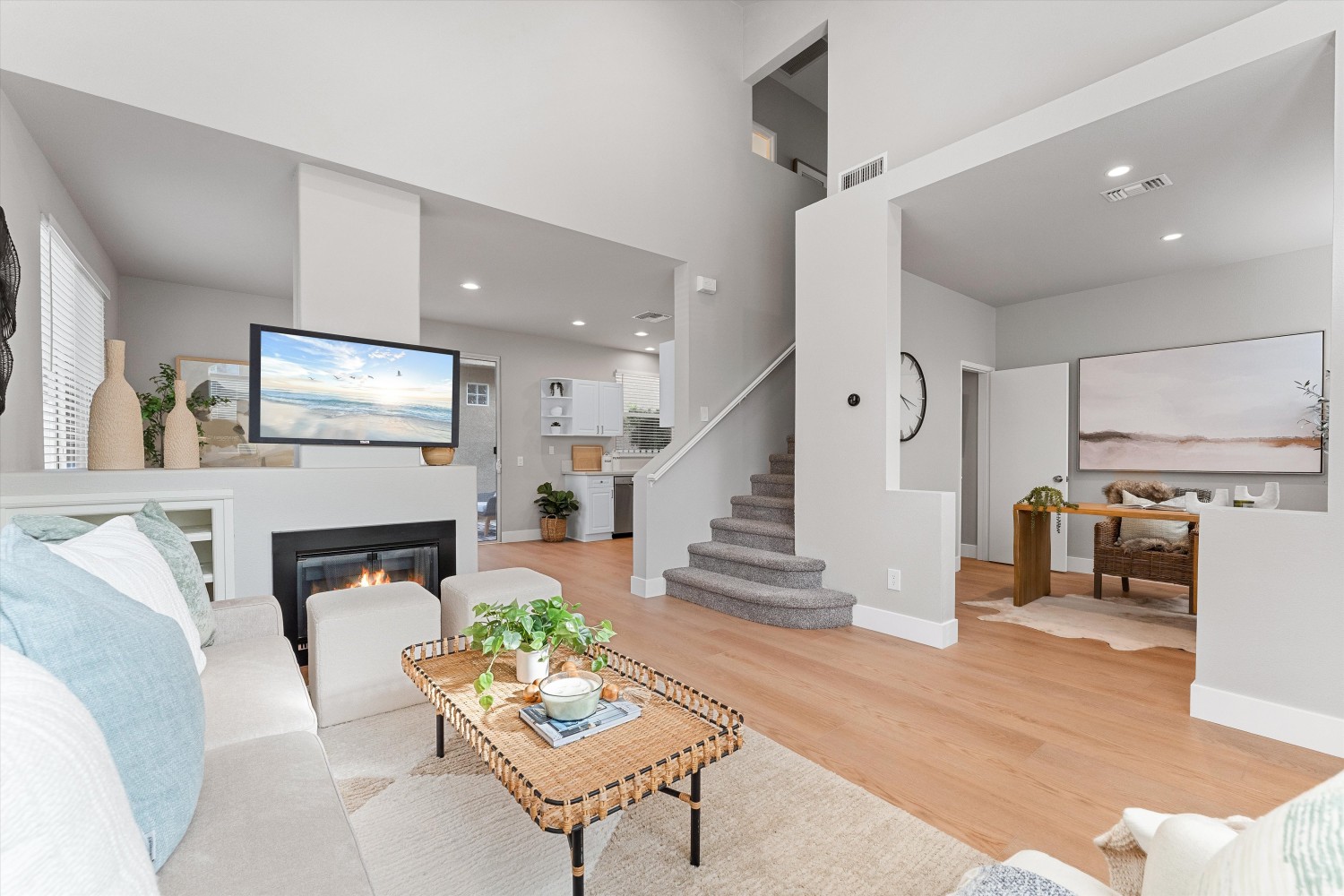 Elfyer - Rancho Santa Margarita, CA House - For Sale