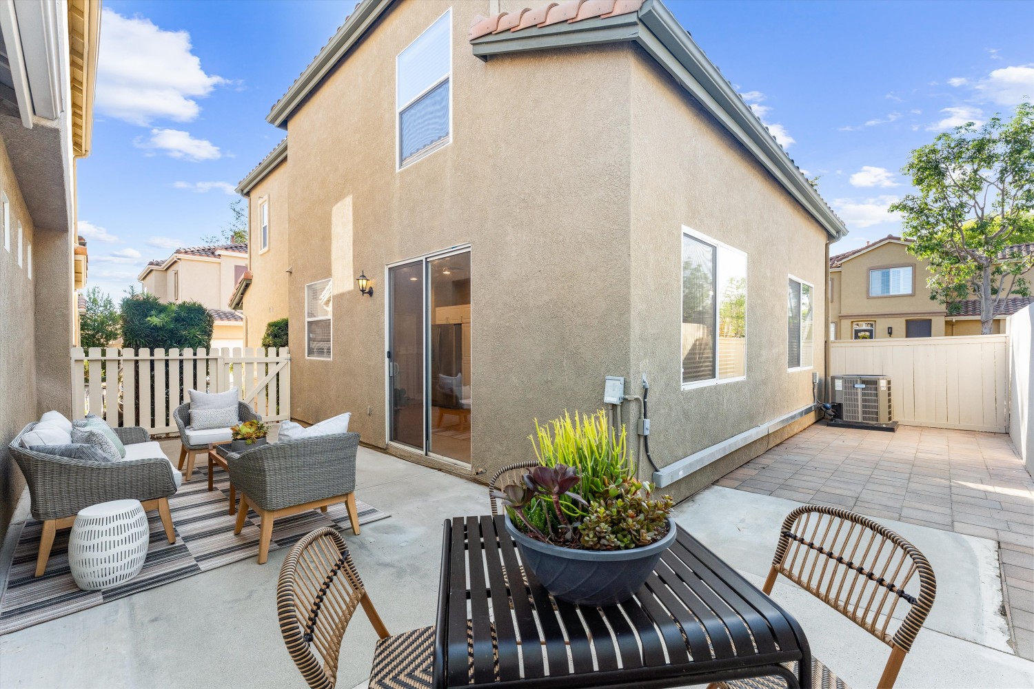 Elfyer - Rancho Santa Margarita, CA House - For Sale