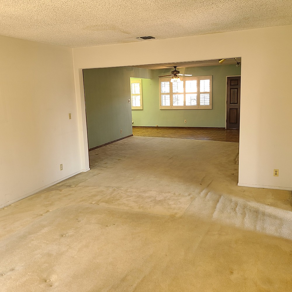 Elfyer - Burbank, CA House - For Sale