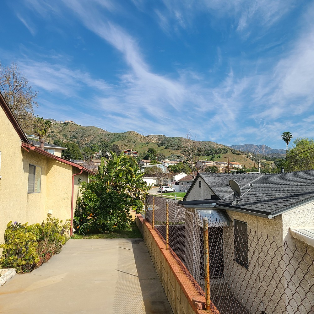 Elfyer - Burbank, CA House - For Sale