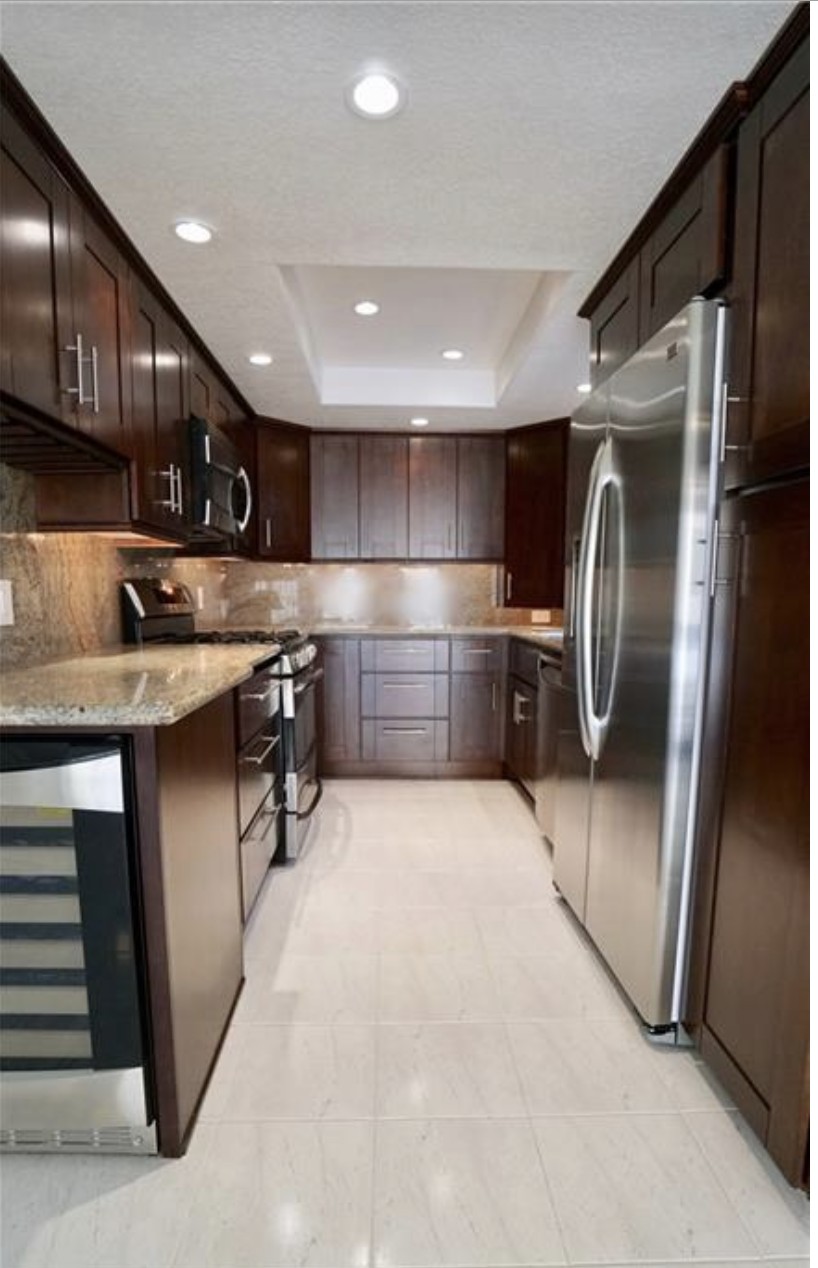 Elfyer - Fullerton, CA House - For Sale