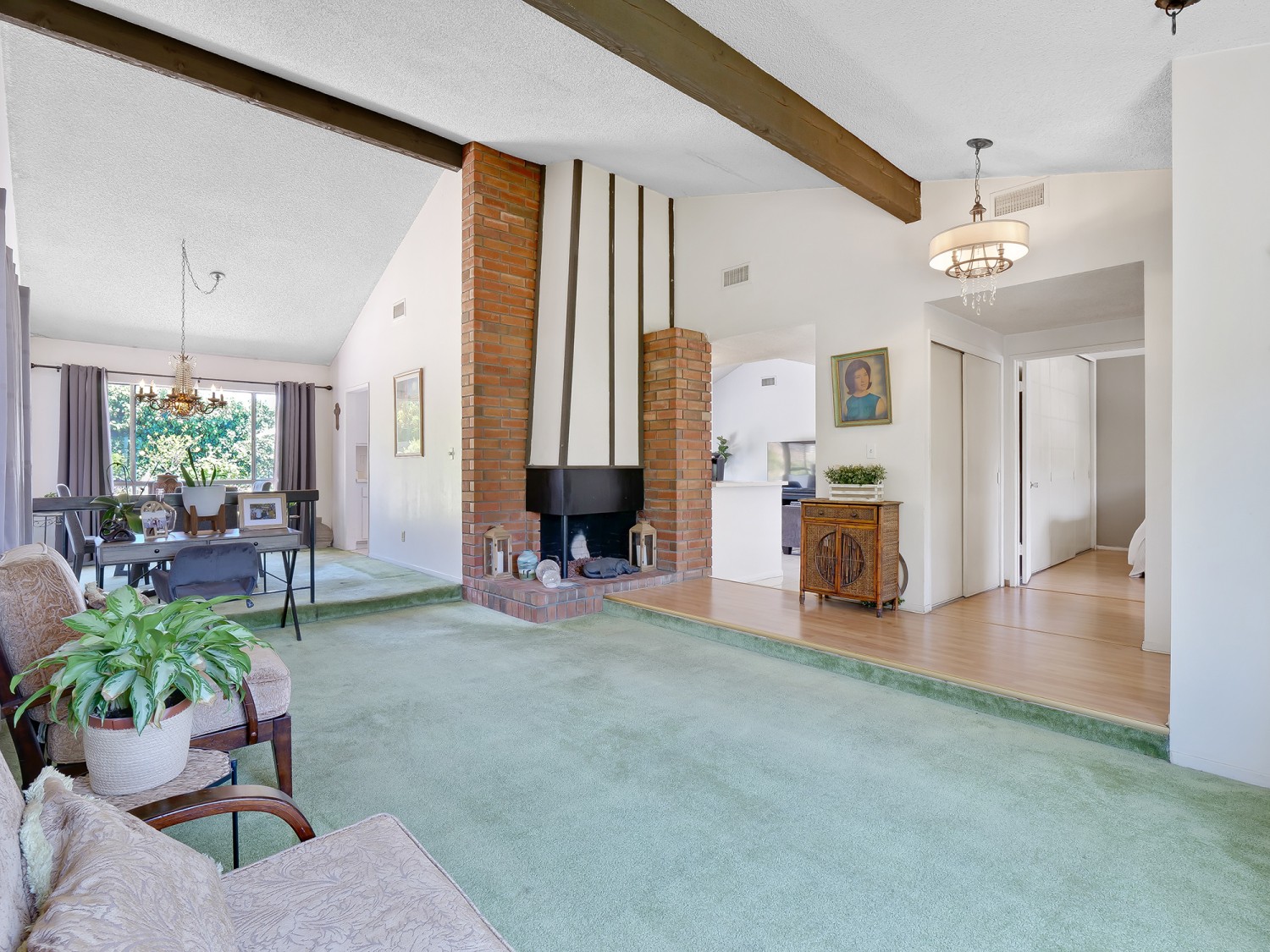 Elfyer - Hacienda Heights, CA House - For Sale