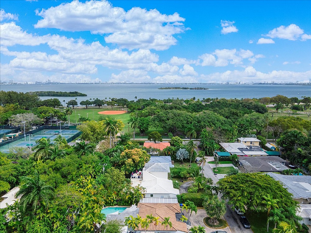 Elfyer - Miami, FL House - For Sale