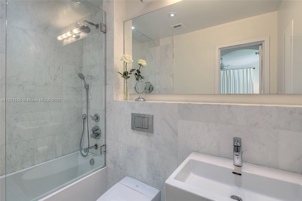 Elfyer - Miami, FL House - For Sale