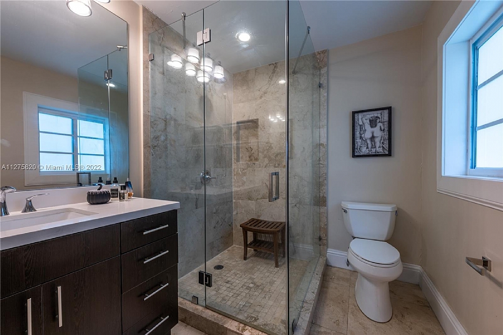 Elfyer - Miami, FL House - For Sale