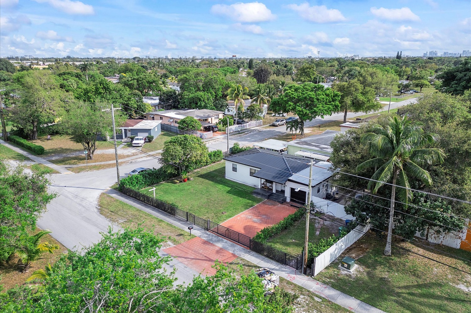 Elfyer - Miami, FL House - For Sale