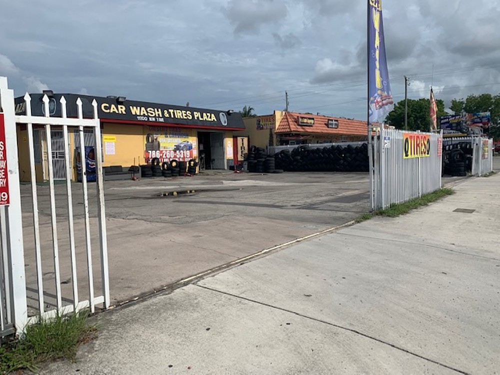 Elfyer - Miami, FL House - For Sale