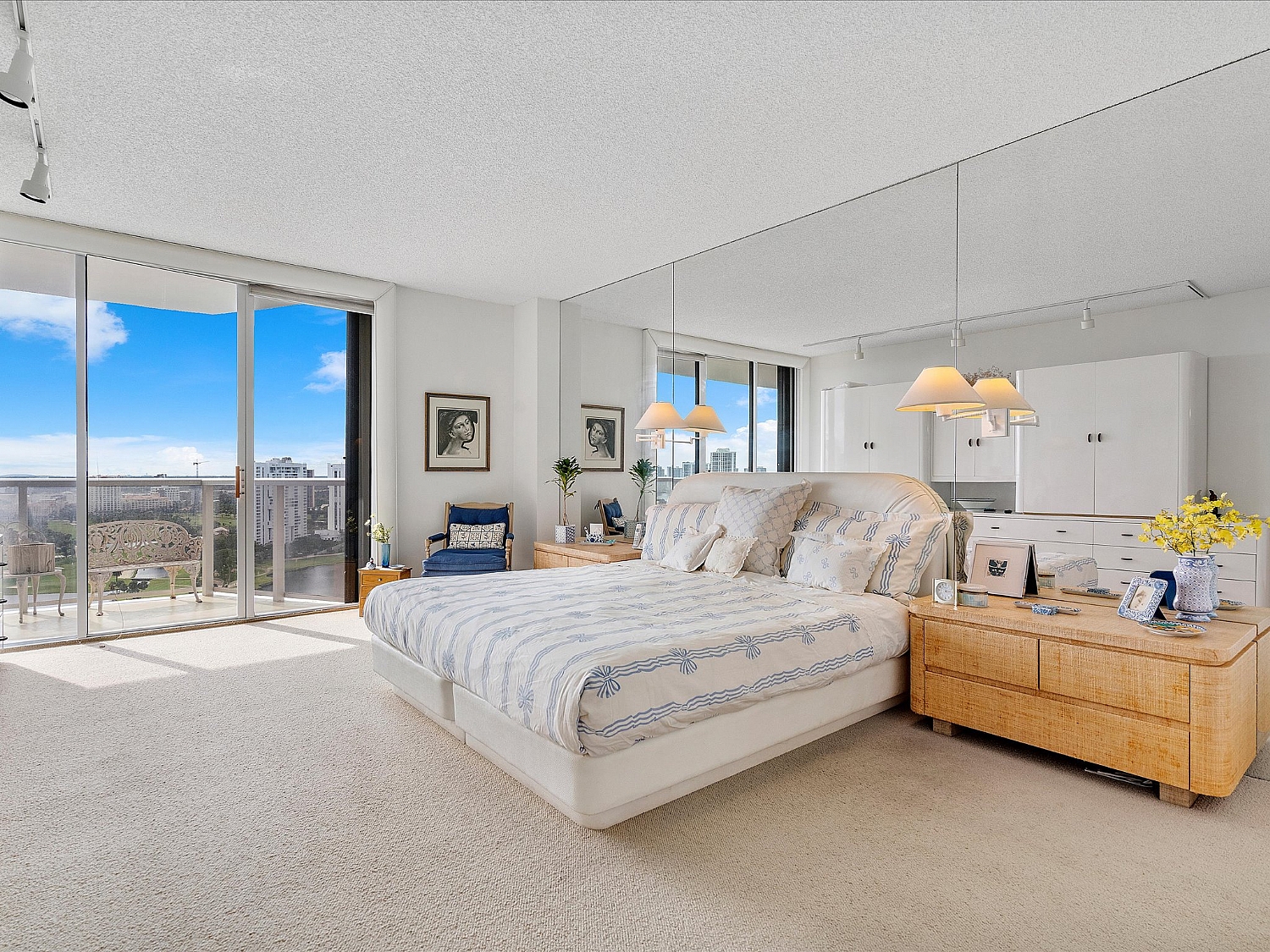 Elfyer - AVENTURA, FL House - For Sale