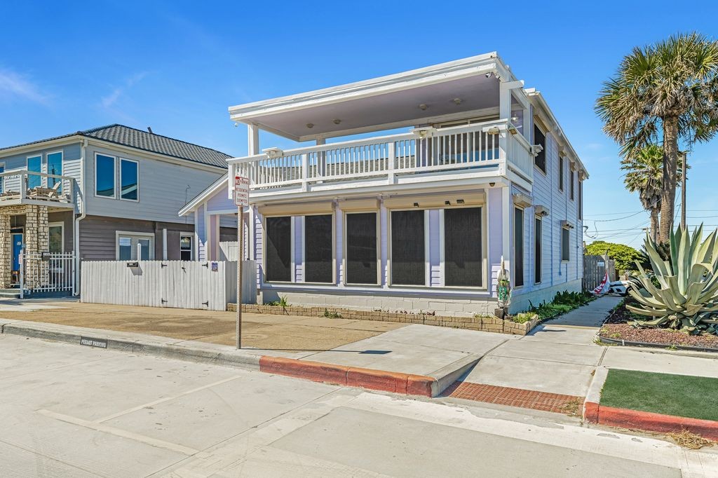 Elfyer - Galveston, TX House - For Sale