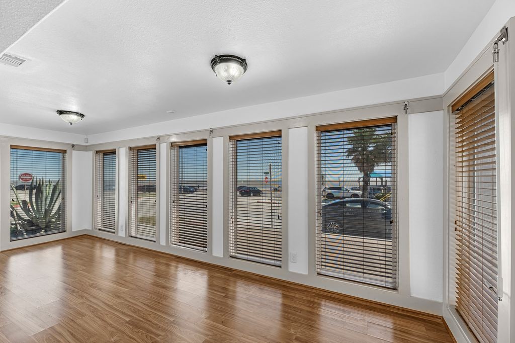 Elfyer - Galveston, TX House - For Sale