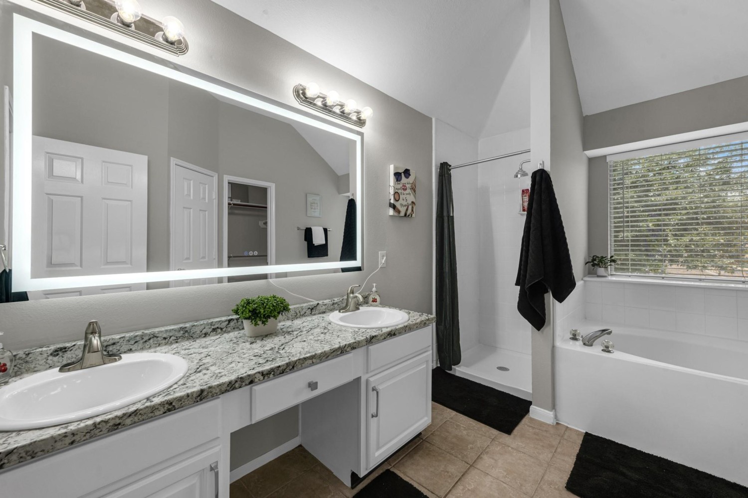 Elfyer - Houston, TX House - For Sale