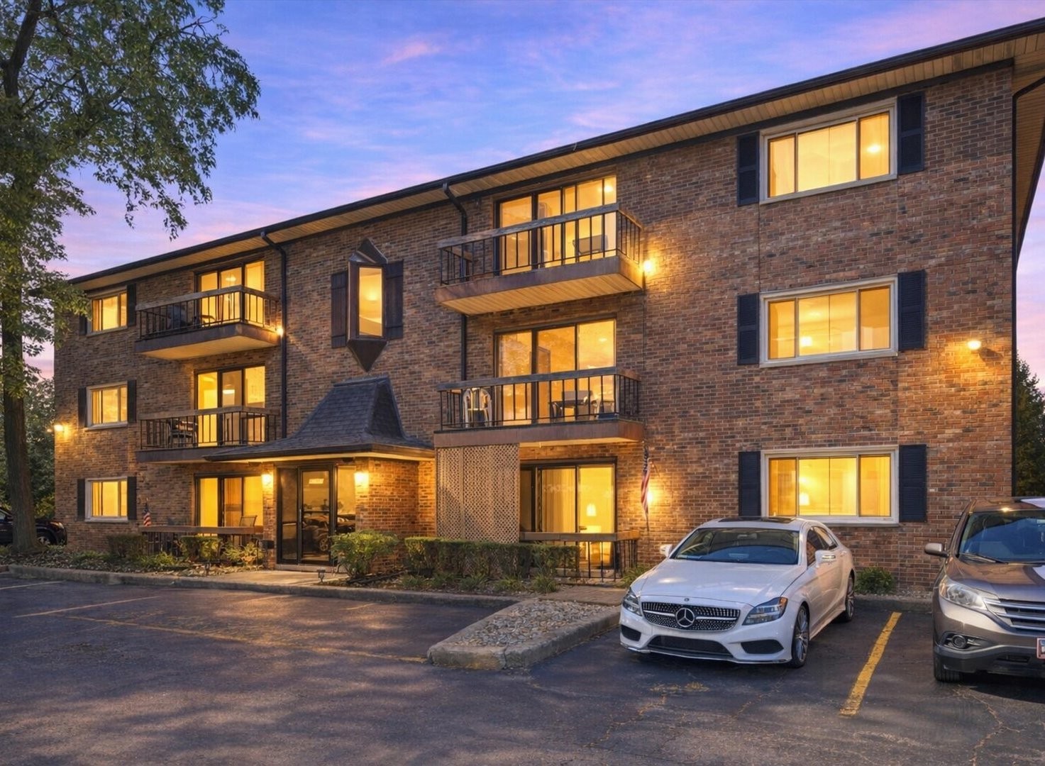 Elfyer - Oak Lawn, IL House - For Sale