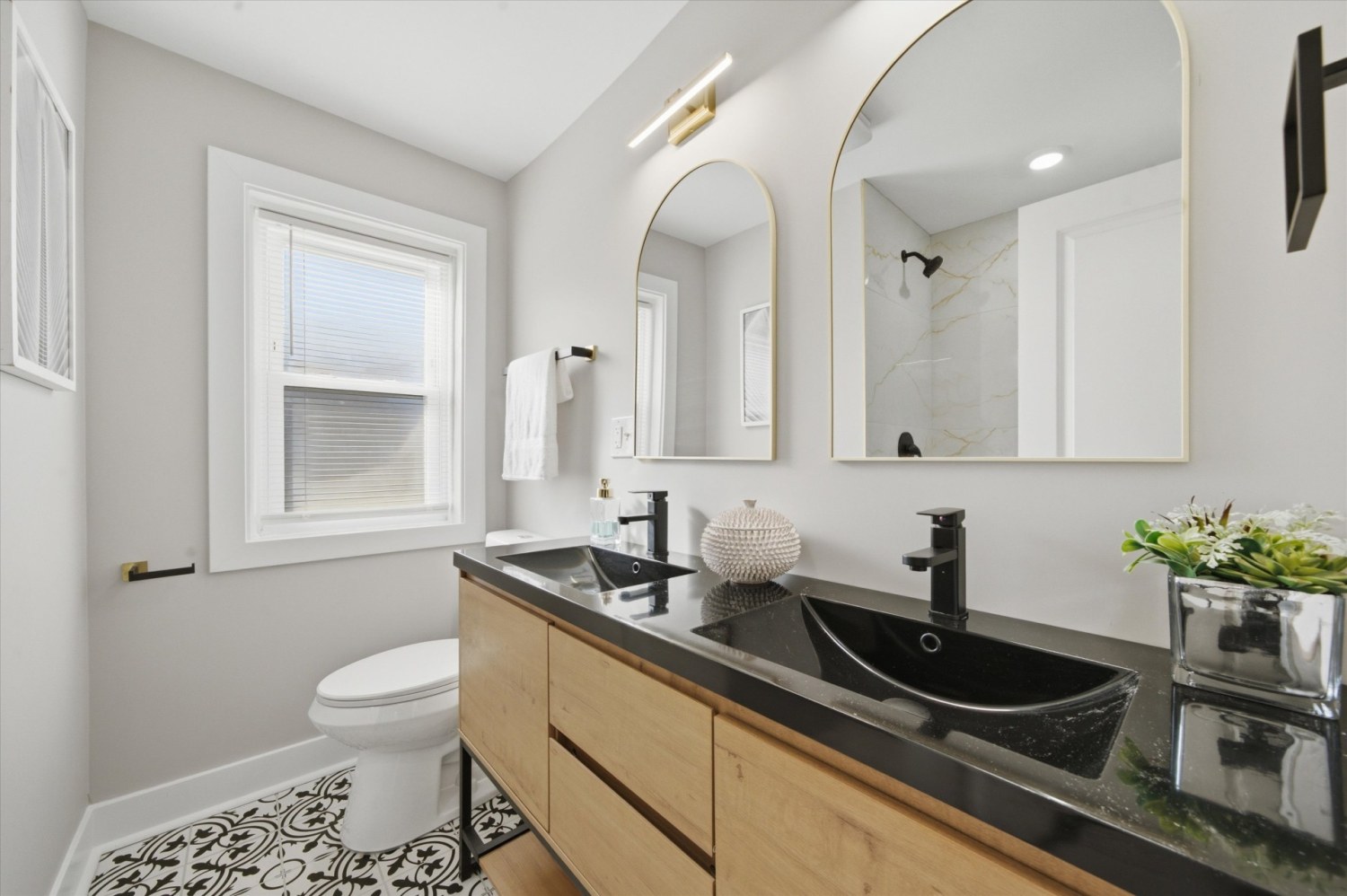 Elfyer - CHICAGO, IL House - For Sale